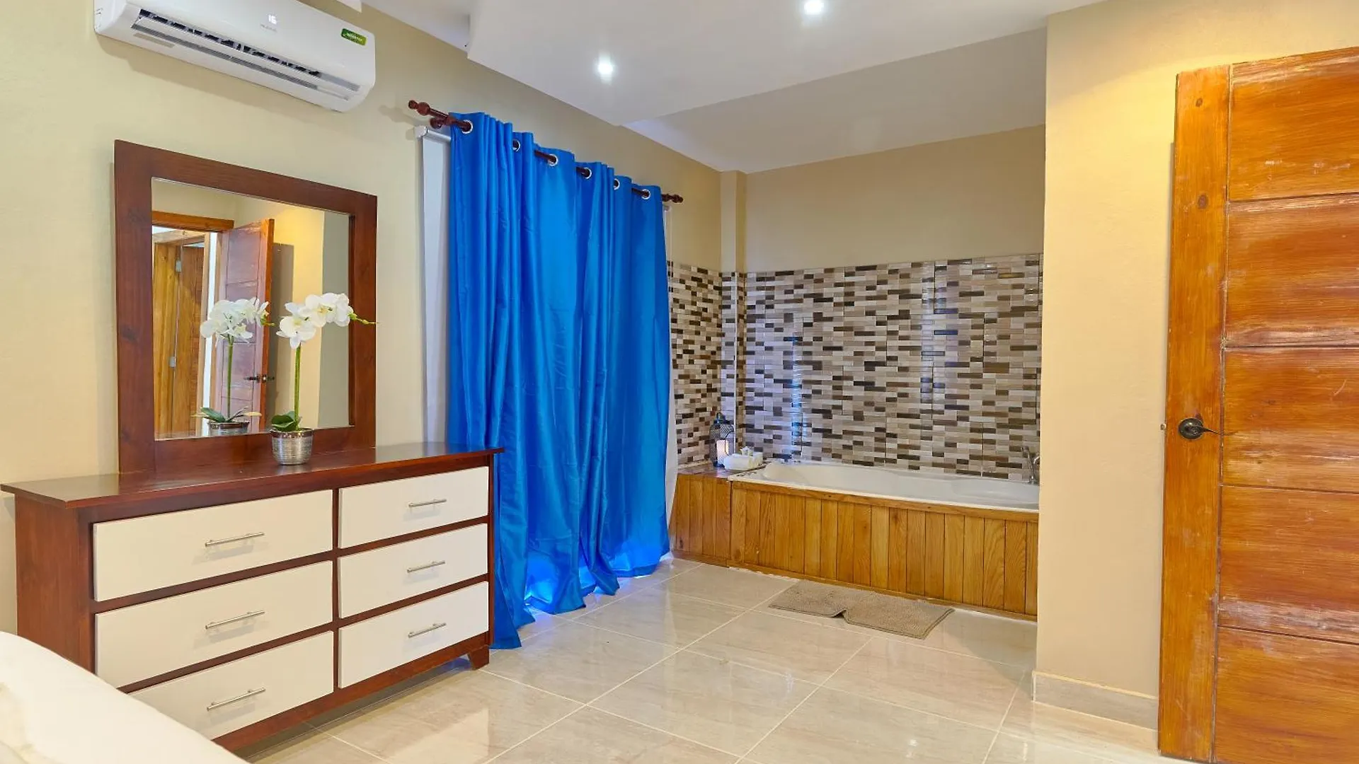 Penthouse With Beautiful Beach View Guayacanes Διαμέρισμα